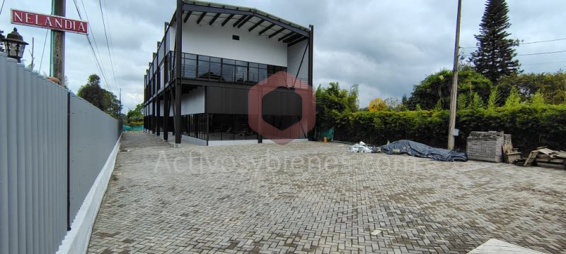 Bodega en Ambos en Llanogrande