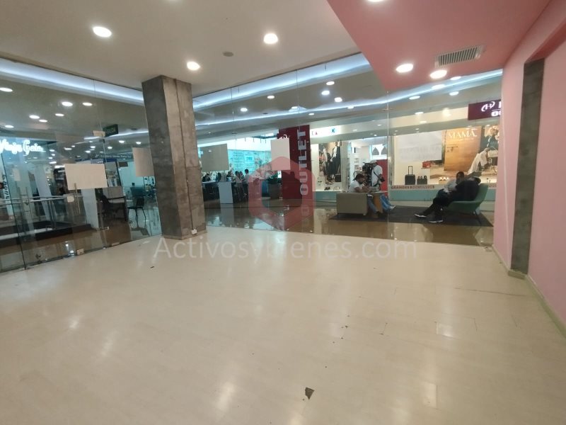Local en Arriendo en Barrio Colombia