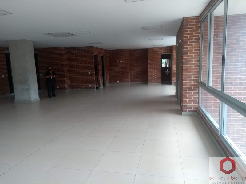 Oficina en Arriendo en Poblado