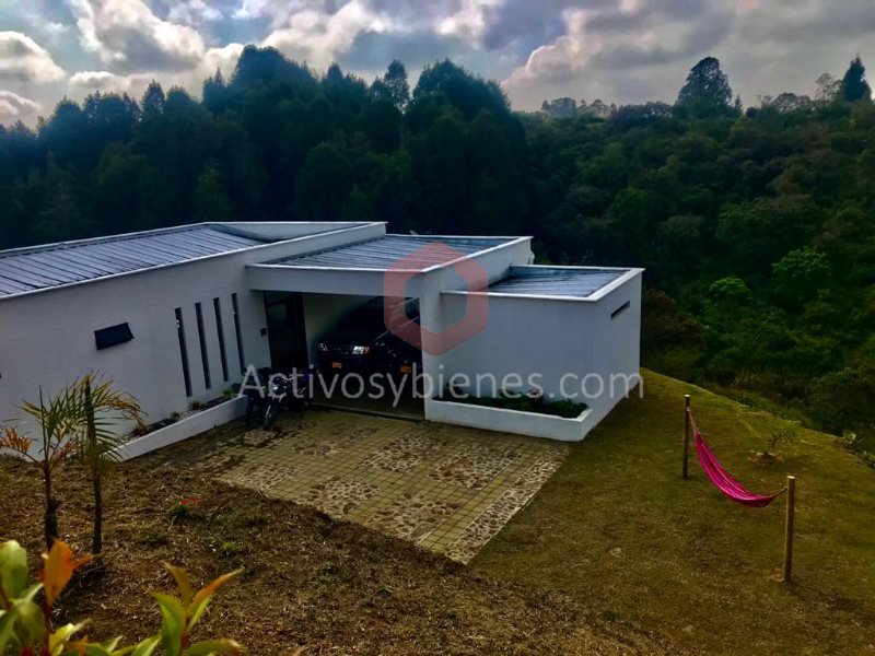 Casa-Finca en Arriendo en Aeropuerto