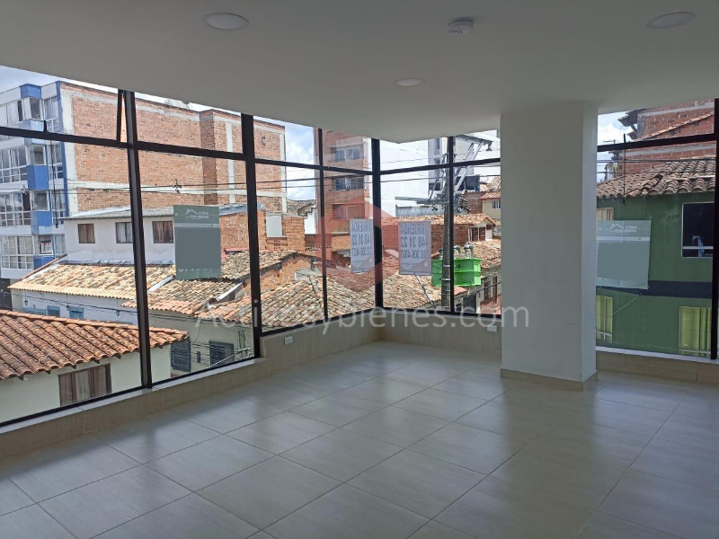 Local en Arriendo en Centro