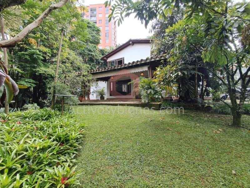 Casa en Arriendo en Loma De Las Brujas