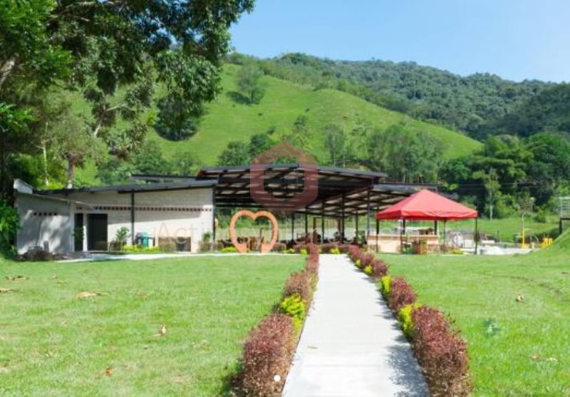 Casa-Finca en Venta en Vereda El Arenal