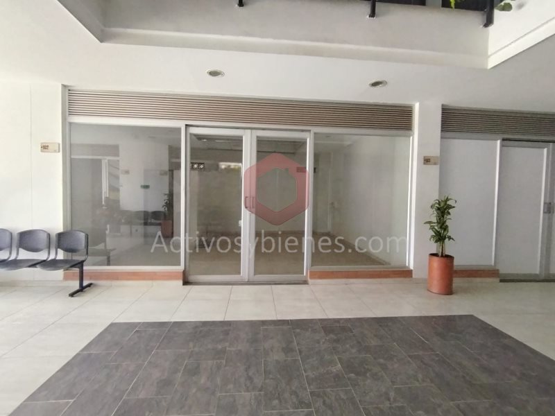 Local en Arriendo en Autopista