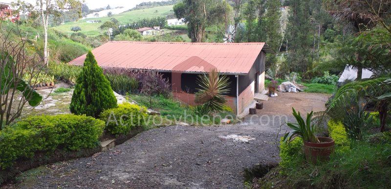 Casa-Finca en Venta en Vereda Yolombal