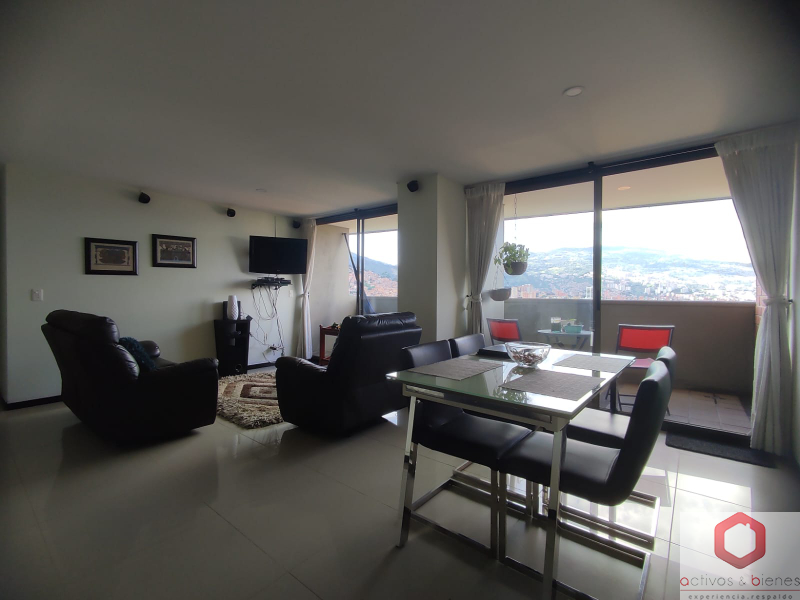 Apartamento en Venta en Loma De Los Bernal