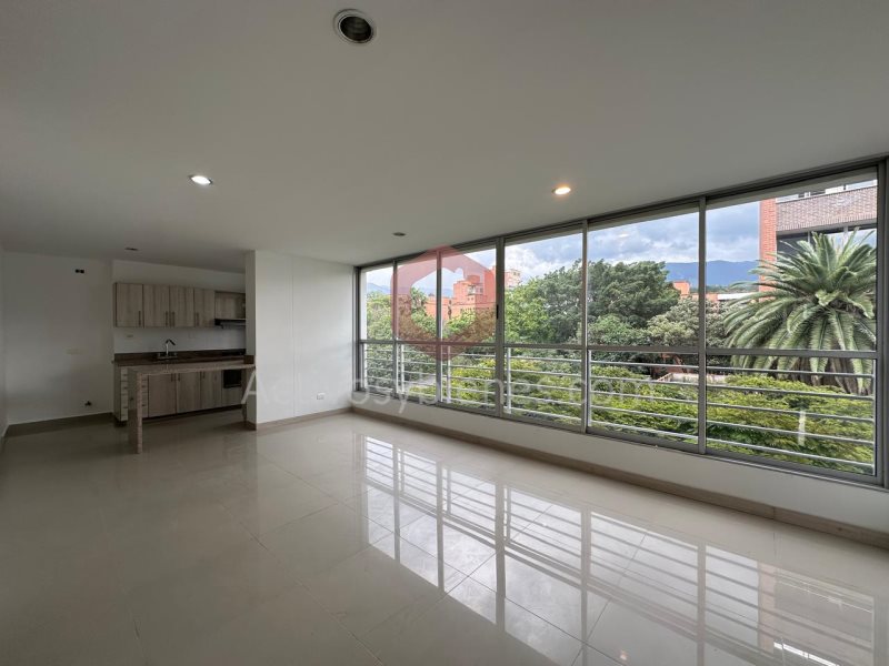 Apartamento en Arriendo en Laureles