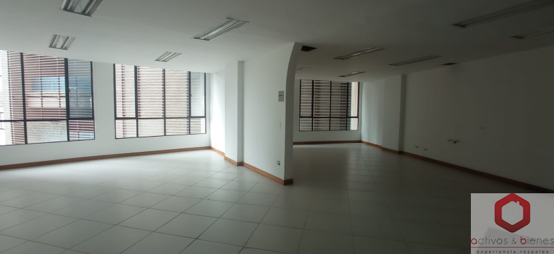 Oficina-Local en Arriendo en Poblado