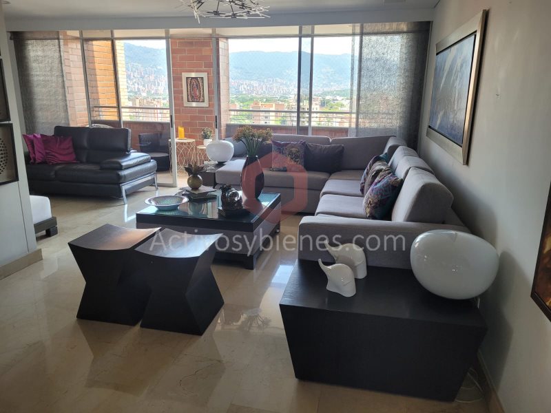 Apartamento en Venta en Laureles