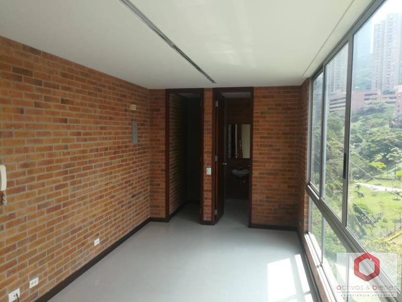 Oficina en Arriendo en El Poblado